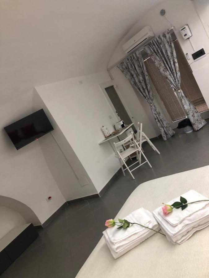 Il Porto Sicuro Apartment Бари Екстериор снимка